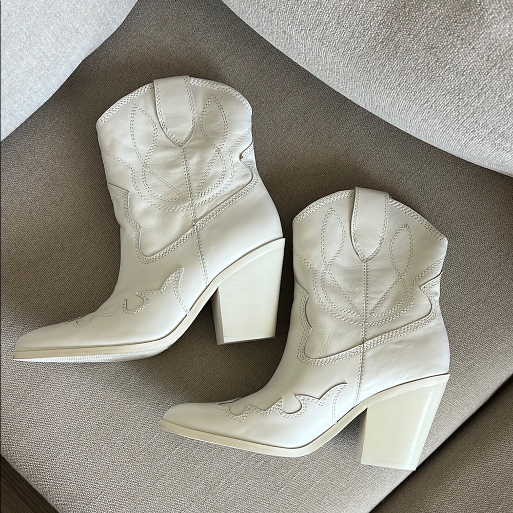 Aldo Ankle Western Style Boots
